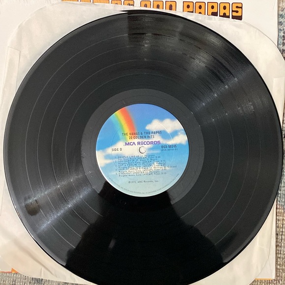 Mamas and Papas 20 Golden Hits - 2 Record set- Vinyl Record -MCA Records - 1973 - Picture 3 of 7